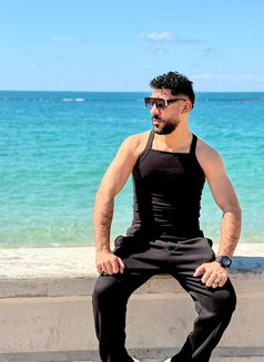 Bov - Male companion in Riyadh Photo 9 of 9