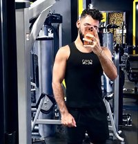 Bov - Male companion in Riyadh