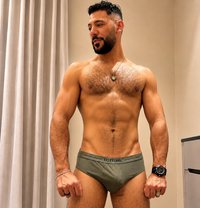 Bov - Acompañante masculino in Riyadh