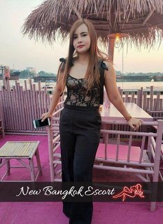 Bovi - escort in Bangkok Photo 13 of 16