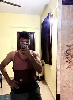Boy Friend Experience, Massage Pleasure - Acompañantes masculino in Bangalore Photo 5 of 6