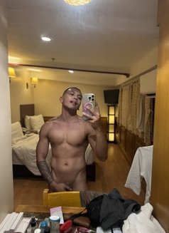 Boy in Town - Male escort in Bangkok Photo 8 of 30