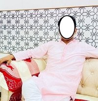 Massager & Escort for Female & Couple - Acompañantes masculino in Mumbai