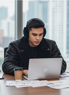 Boy Next Door Just Arrive - Male escort in Makati City Photo 15 of 19