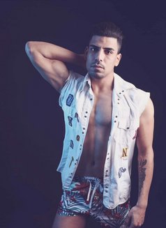 Boy - Acompañantes masculino in Paris Photo 2 of 2