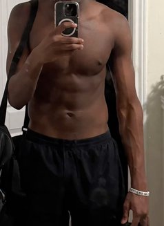 Boyfriend Experience - Male escort in Kuwait Photo 3 of 4