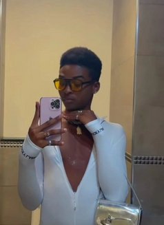 Boynextdoor - Male escort in Monaco Photo 2 of 5