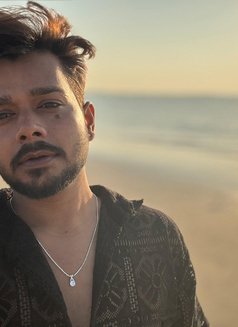 Br0wn Bear - Male escort in Indore Photo 3 of 5