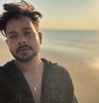 Br0wn Bear - Male escort in Indore