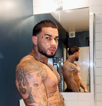 Brad Pro - Acompañantes masculino in London Photo 7 of 7
