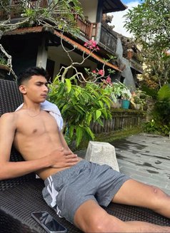 Bram Big Dick - Acompañantes masculino in Bali Photo 2 of 7