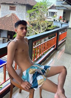 Bram Big Dick - Acompañantes masculino in Bali Photo 7 of 7