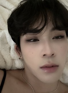 Brand Name - Transsexual escort in Doha Photo 3 of 6