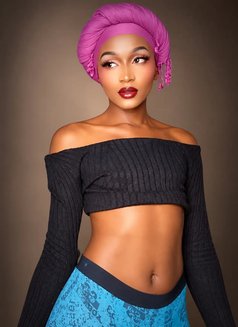 Brandy Ts - Acompañantes transexual in Nairobi Photo 5 of 6