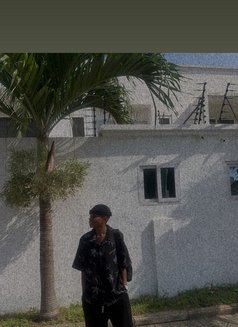 Brave4 - puta in Accra Photo 2 of 5