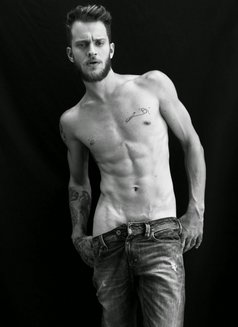 Brazilian Boy - Male escort in Phuket Photo 3 of 7