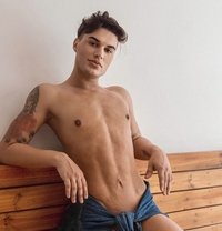 Brazilian Top and Botton - Male escort in Dubai