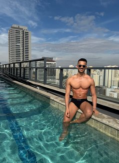 Lucca twinkbr - Male escort in Dubai Photo 20 of 20