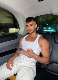 Brazilian Xxl - Male escort in Dubai Photo 4 of 7