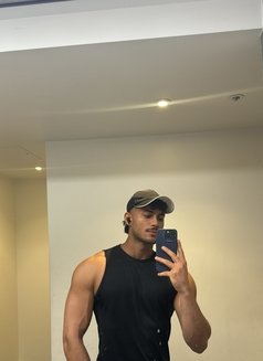 Brazilian Xxl - Male escort in Dubai Photo 6 of 7