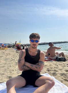 Brazilianboy - Acompañantes masculino in Dubai Photo 5 of 5