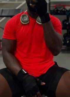 Breaker - Male escort in Dubai Photo 4 of 5