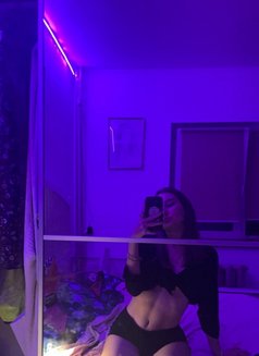 Bree - escort in Callao Photo 6 of 6