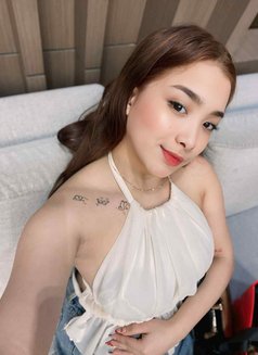 Bree - escort in Manila Photo 1 of 9