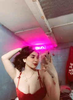 Bree - escort in Manila Photo 6 of 9