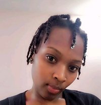 Bree - puta in Yanbu