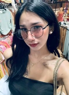 Bregel - Transsexual escort in Cebu City Photo 1 of 2