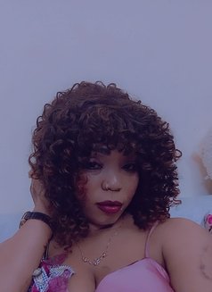 Brenda - escort in Jeddah Photo 1 of 5