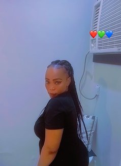 Brenda - escort in Jeddah Photo 5 of 5