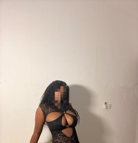 Brenda - escort in Bali