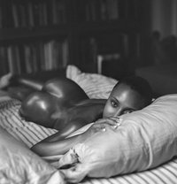 Brenda - escort in Entebbe