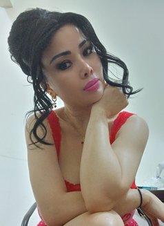 Kristine just arrived - escort in Riyadh Photo 2 of 9