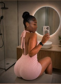 Brenda Queen of Rimming Kinky 3some - escort in Mumbai Photo 2 of 3