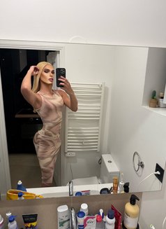 Brenda Salope - Acompañantes transexual in Dubai Photo 12 of 14