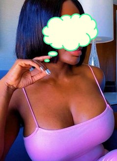 Brenda Super Hot Just Landed in kampala - puta in Kampala Photo 1 of 5