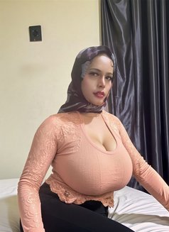 Brenda Vee - Transsexual escort in Kuala Lumpur Photo 8 of 12