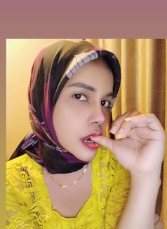 Brenda Vee - Transsexual escort in Kuala Lumpur Photo 13 of 15