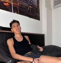 Brent - Male escort in Manila