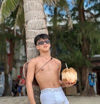 Brent for Meet Up and Vcs - Male escort in Manila