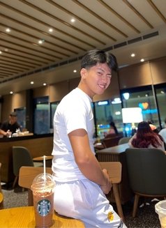 Brent for Meet Up and Vcs - Male escort in Manila Photo 7 of 8