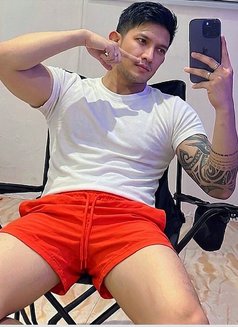Brian Geez - Male escort in Bali Photo 1 of 7