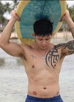 Brian Geez - Male escort in Bali Photo 5 of 7