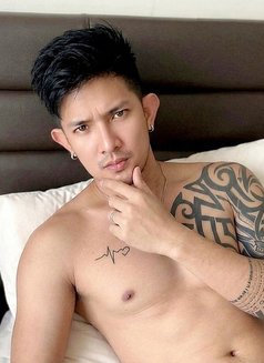 Brian Geez - Male escort in Bali Photo 7 of 7