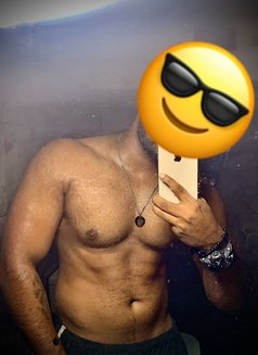 Brian big bull thresome and cuckold - Male escort in Colombo Photo 1 of 5