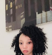 Briana African girl - puta in Ahmedabad