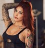 Briana - puta in Dubai Photo 1 of 7